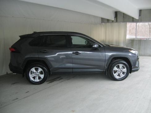 Used 2025 Toyota RAV4 XLE w/ Convenience Package AWD/4WD image 6