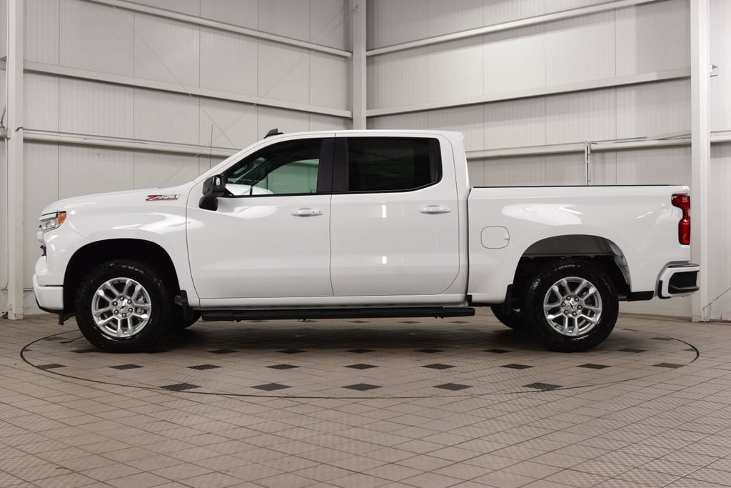 New 2026 Chevrolet Silverado 1500 RST w/ Z71 Off-Road Package AWD/4WD image 4