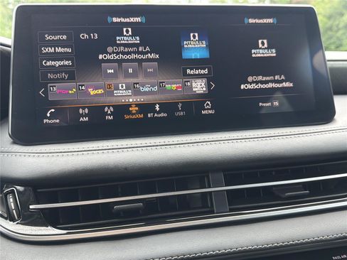 Used 2023 INFINITI QX60 Sensory w/ Cargo Package AWD/4WD image 6