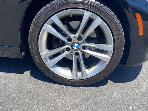 Used 2018 BMW 330i xDrive Sedan AWD/4WD image 25