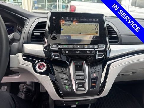 Used 2023 Honda Odyssey Touring image 8