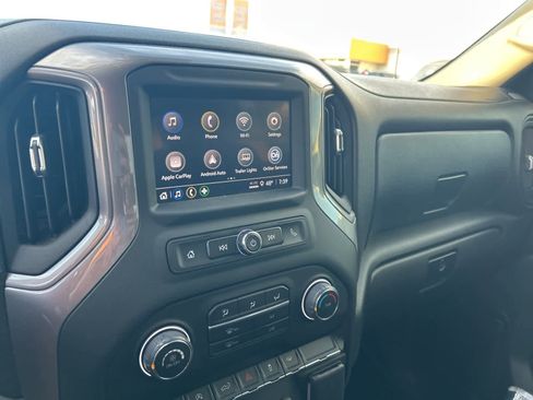 Used 2022 Chevrolet Silverado 1500 Custom image 35