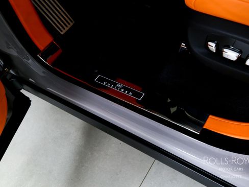 Certified 2024 Rolls-Royce Cullinan Black Badge image 17