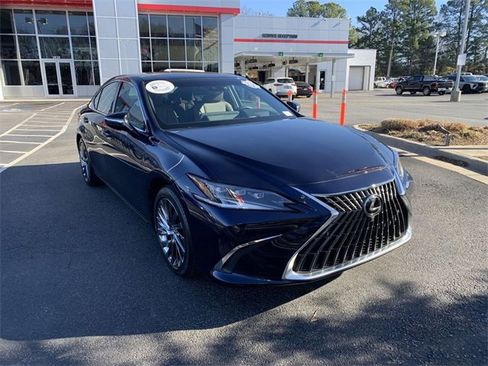 Used 2024 Lexus ES 350 Ultra Luxury image 2
