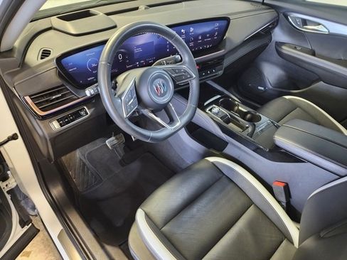 Certified 2025 Buick Envision Sport Touring image 12