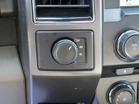 Used 2018 Ford F150 XLT w/ Equipment Group 302A Luxury AWD/4WD image 21