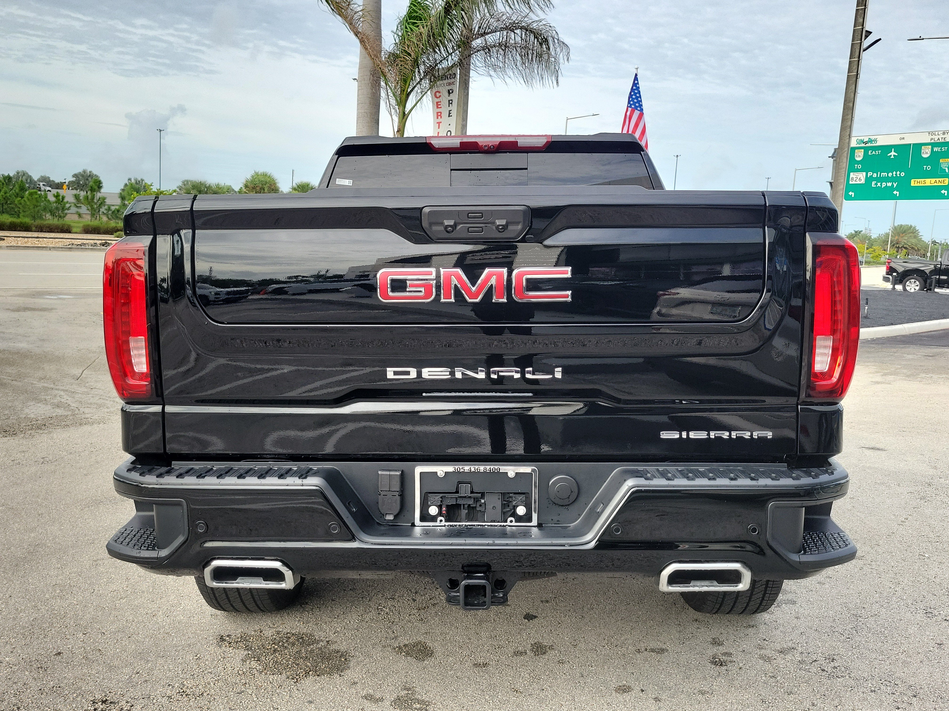 Used 2026 GMC Sierra 1500 Denali w/ Technology Package RWD image 6