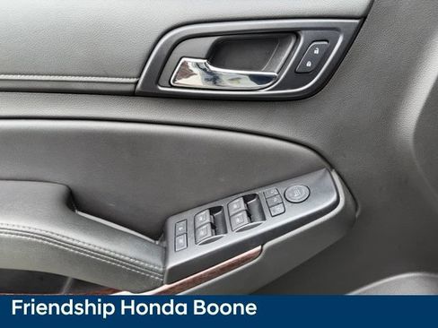 Used 2019 GMC Yukon SLT AWD/4WD image 15