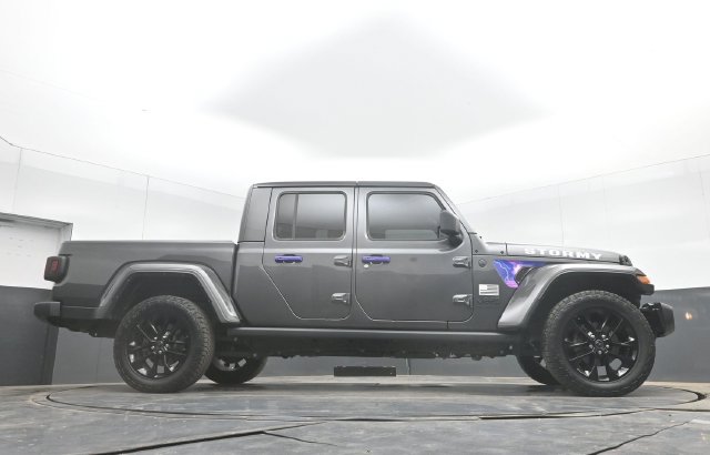 Used 2025 Jeep Gladiator Sport AWD/4WD image 46