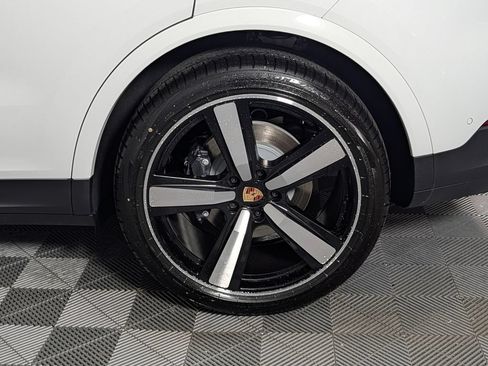 New 2026 Porsche Cayenne AWD/4WD image 12