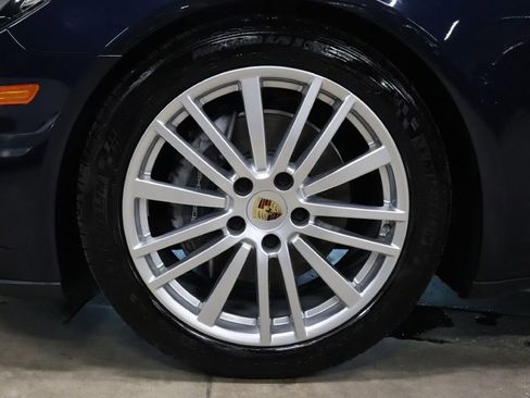Used 2020 Porsche Panamera image 39