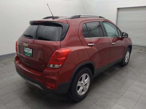 Used 2020 Chevrolet Trax LT w/ LT Convenience Package image 9
