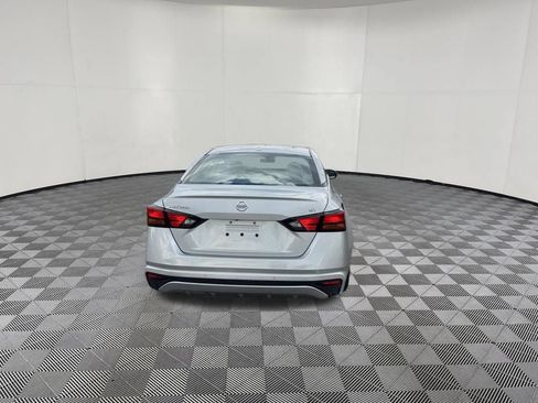 Used 2021 Nissan Altima 2.5 SV FWD image 6