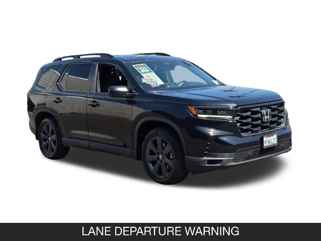 Used 2025 Honda Pilot Sport image 2