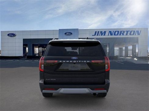 New 2025 Ford Expedition Platinum image 5