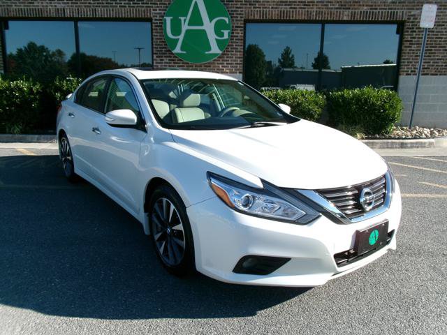Used 2016 Nissan Altima 2.5 SL w/ 2.5 Technology Package FWD image 1
