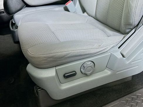 Used 2013 Ford F150 XLT w/ Luxury Equipment Group image 18