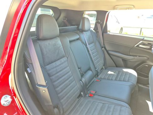 New 2026 Mitsubishi Outlander SE FWD image 25