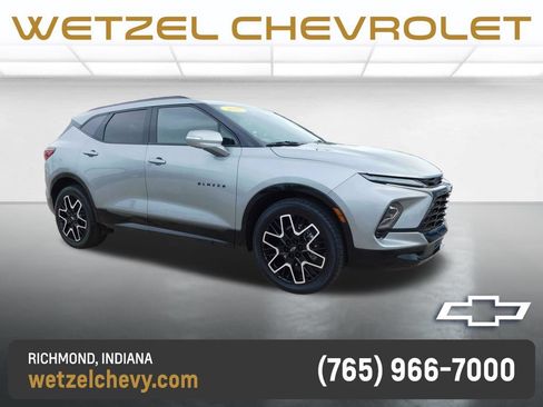 Used 2025 Chevrolet Blazer RS w/ Driver Confidence II Package AWD/4WD image 1