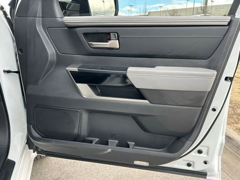 Used 2025 Toyota Tundra Limited image 29