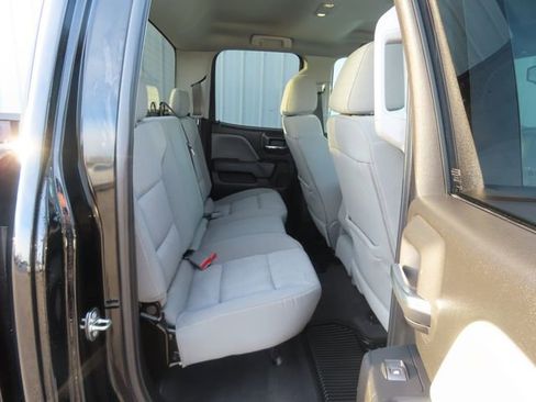Used 2019 Chevrolet Silverado 1500 Custom w/ Custom Convenience Package AWD/4WD image 28