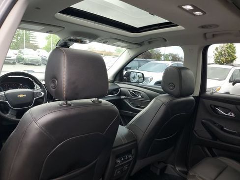 Certified 2021 Chevrolet Traverse Premier w/ Redline Edition AWD/4WD image 12