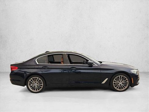 Used 2020 BMW 530i w/ Premium Package RWD image 4