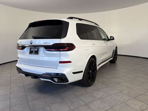 New 2027 BMW X7 xDrive40i w/ M Sport Package AWD/4WD image 9