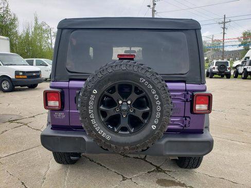 Certified 2023 Jeep Wrangler Sport AWD/4WD image 4