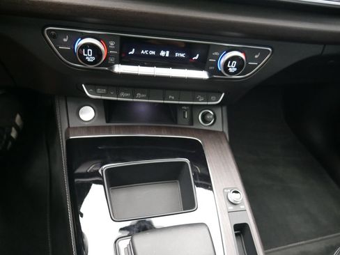 Certified 2023 Audi Q5 2.0T Premium Plus w/ Premium Plus Package AWD/4WD image 38