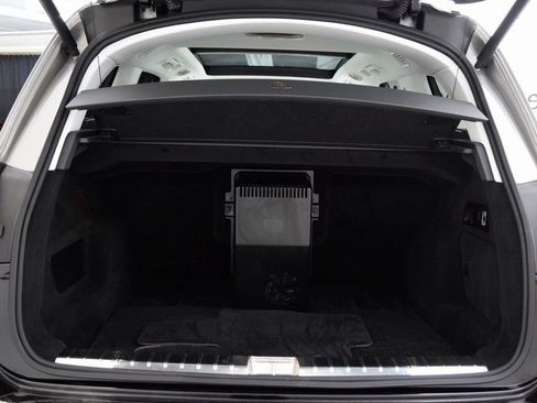 Used 2025 Mercedes-Benz Maybach GLS 600 4MATIC image 35