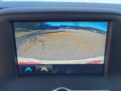 Used 2018 Chevrolet Camaro LT image 9