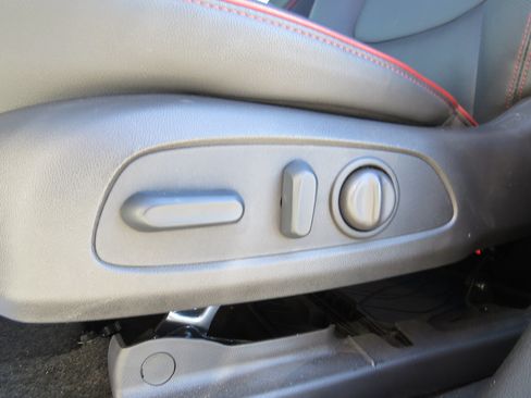 Certified 2025 Chevrolet TrailBlazer RS w/ Convenience Package image 14