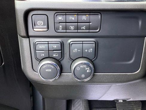 Used 2025 Chevrolet Tahoe LT AWD/4WD image 26