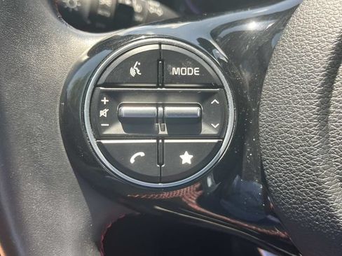 Used 2023 Kia Soul GT-Line w/ GT-Line Technology Package FWD image 35