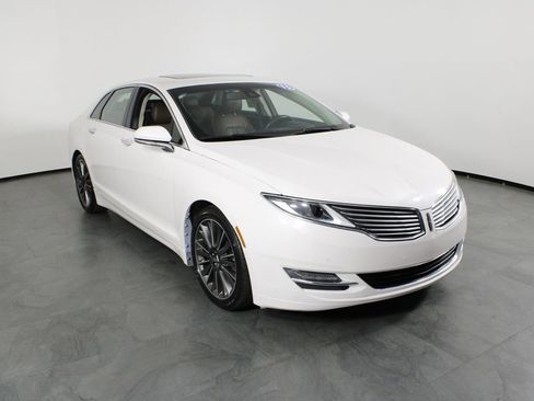 Used 2015 Lincoln MKZ w/ Equipment Group 102A Reserve image 4