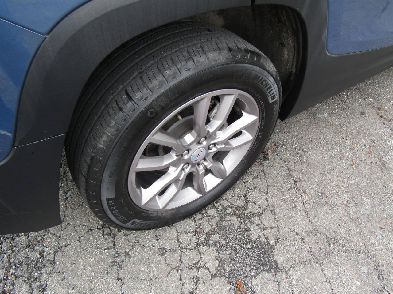 Used 2024 GMC Terrain SLT AWD/4WD image 39