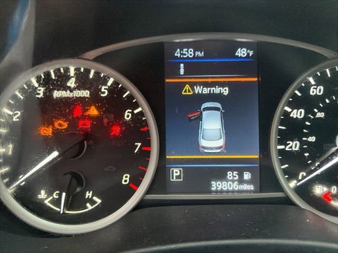 Used 2019 Nissan Sentra S image 3