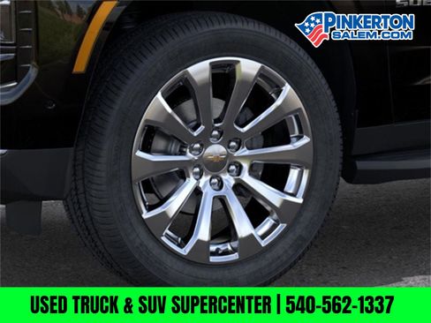 New 2026 Chevrolet Suburban Premier image 9