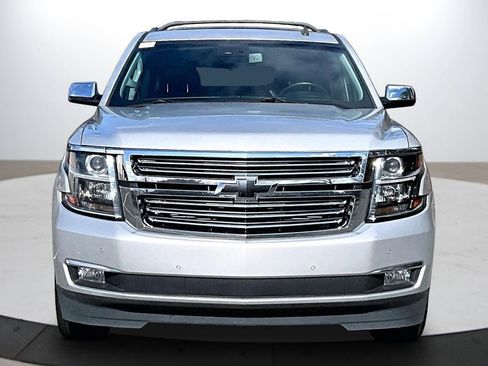 Used 2015 Chevrolet Suburban LTZ image 3