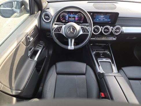 Used 2024 Mercedes-Benz GLB 250 image 24