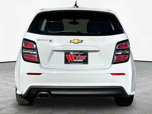 Used 2017 Chevrolet Sonic LT FWD image 5