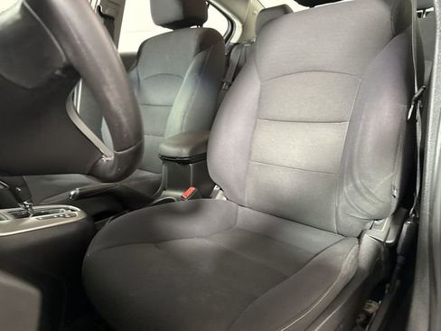 Used 2012 Chevrolet Cruze LT image 18