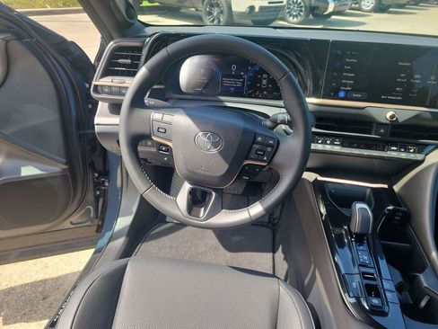 Certified 2026 Toyota Crown Limited image 8