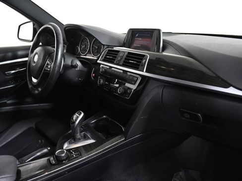 Used 2018 BMW 330i Sedan w/ Convenience Package image 27