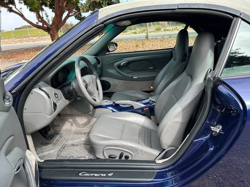 Used 2003 Porsche 911 Carrera 4 AWD/4WD image 33