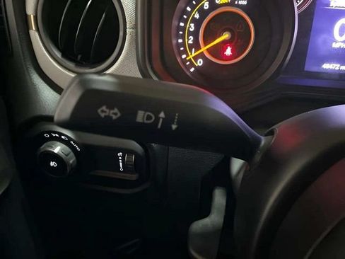Used 2024 Jeep Wrangler Unlimited Sport AWD/4WD image 33