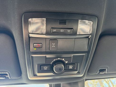 Used 2022 Toyota Tacoma TRD Off-Road image 26