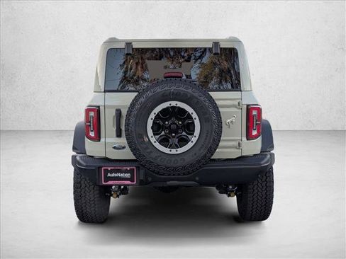 New 2025 Ford Bronco Badlands w/ Sasquatch Package AWD/4WD image 7