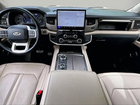 Used 2024 Ford Expedition Limited AWD/4WD image 15